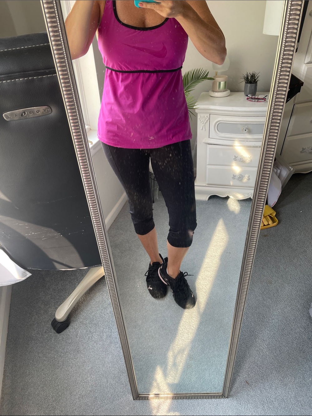 Nike Black Cropped Capri Leggings